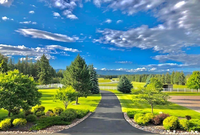 360 Tetrault Road Property Photo 6