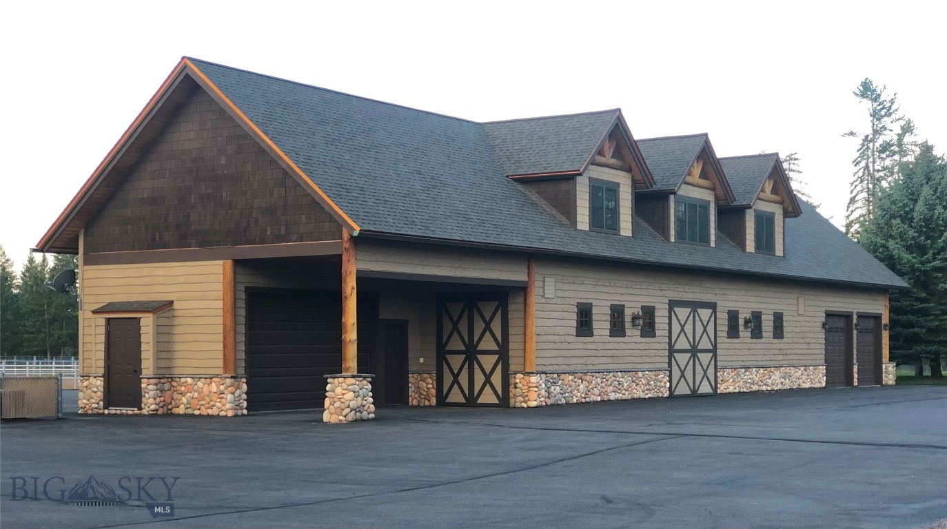 360 Tetrault Road Property Photo 13