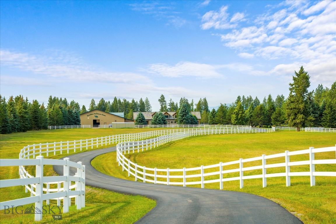 360 Tetrault Road Property Photo 27