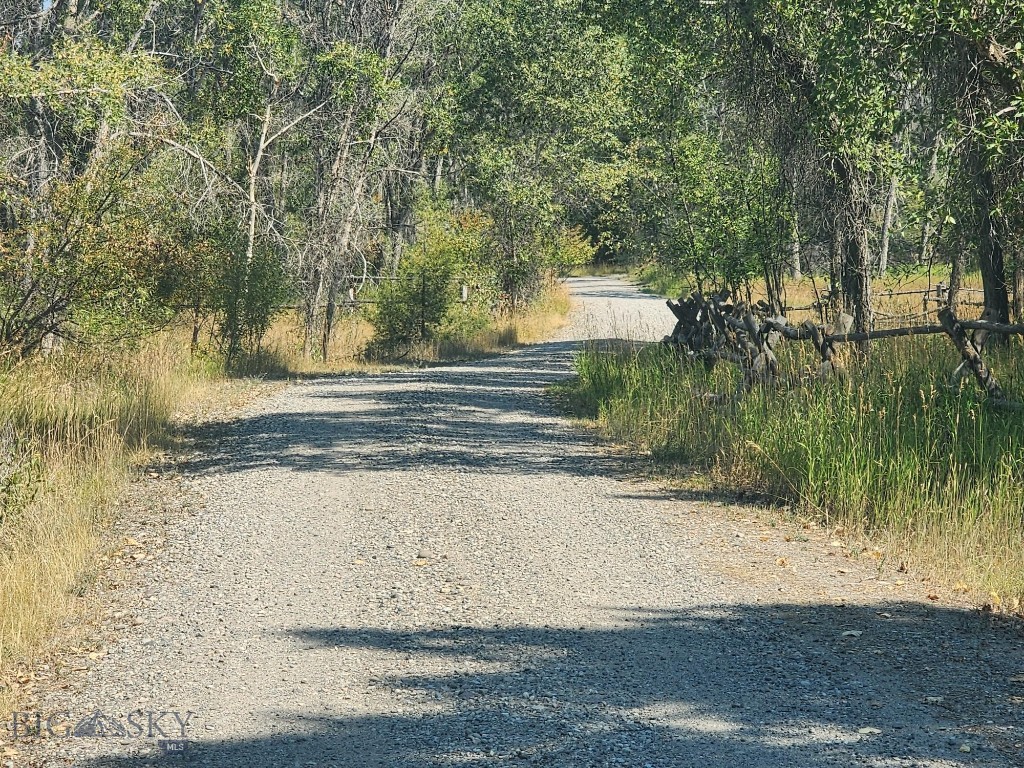 2171 Stagecoach Trail Property Photo