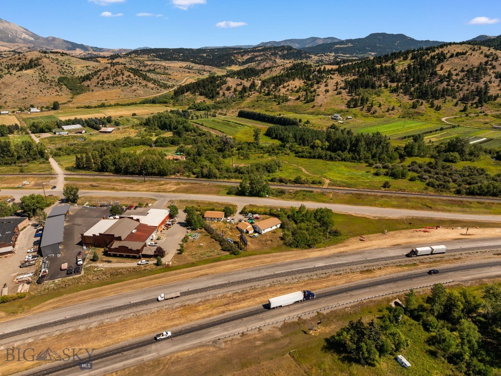 34374 Frontage Road Property Photo 16