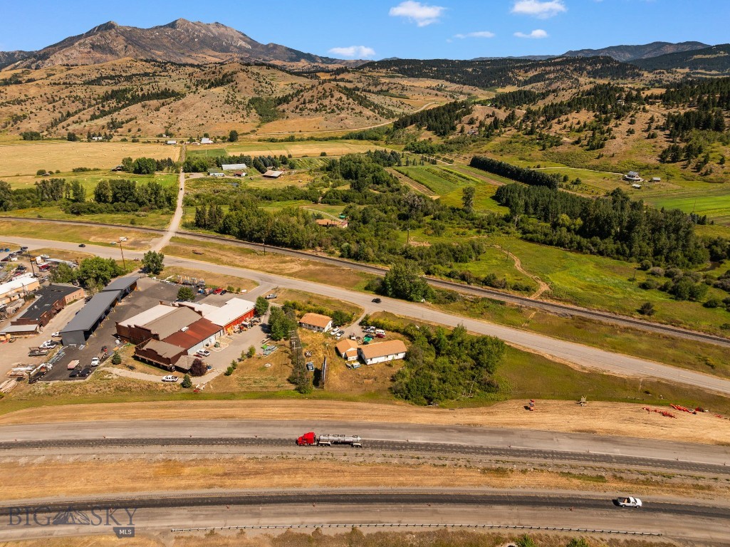 34374 Frontage Road Property Photo 17