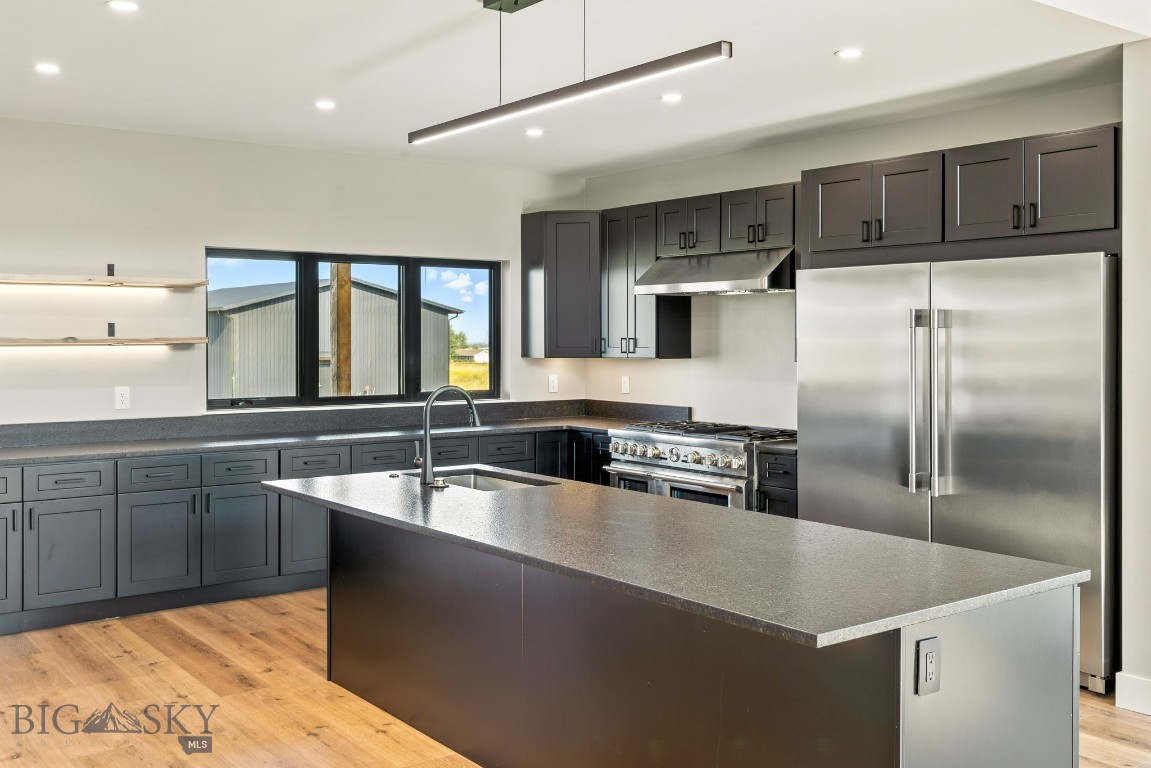 6111 Springhill Road Property Photo 11