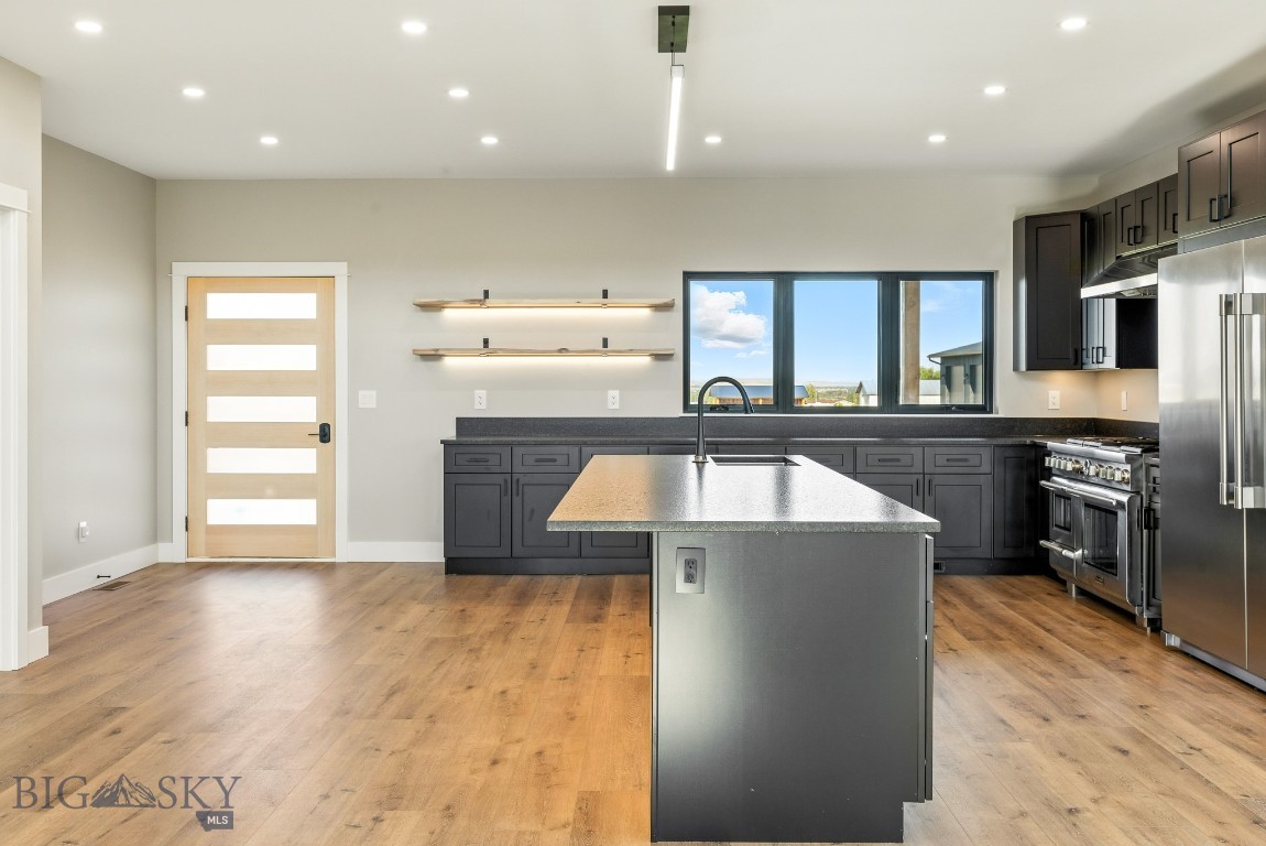 6111 Springhill Road Property Photo 12