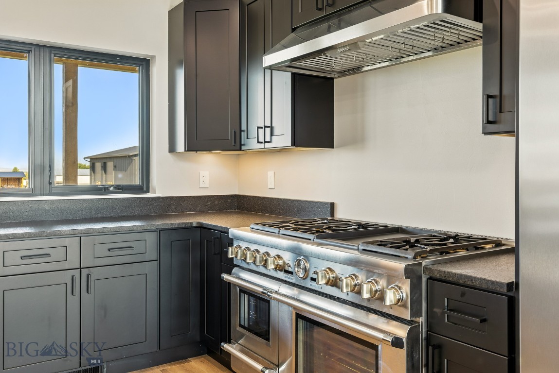 6111 Springhill Road Property Photo 13