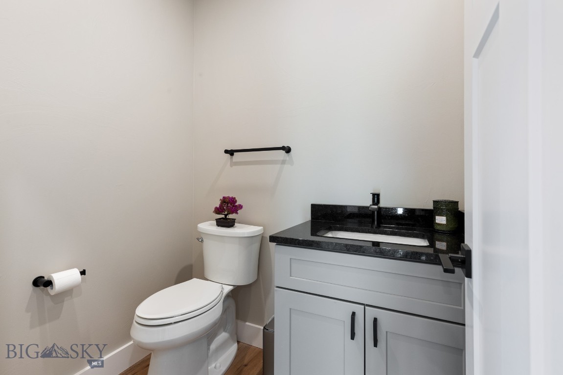 6111 Springhill Road Property Photo 34