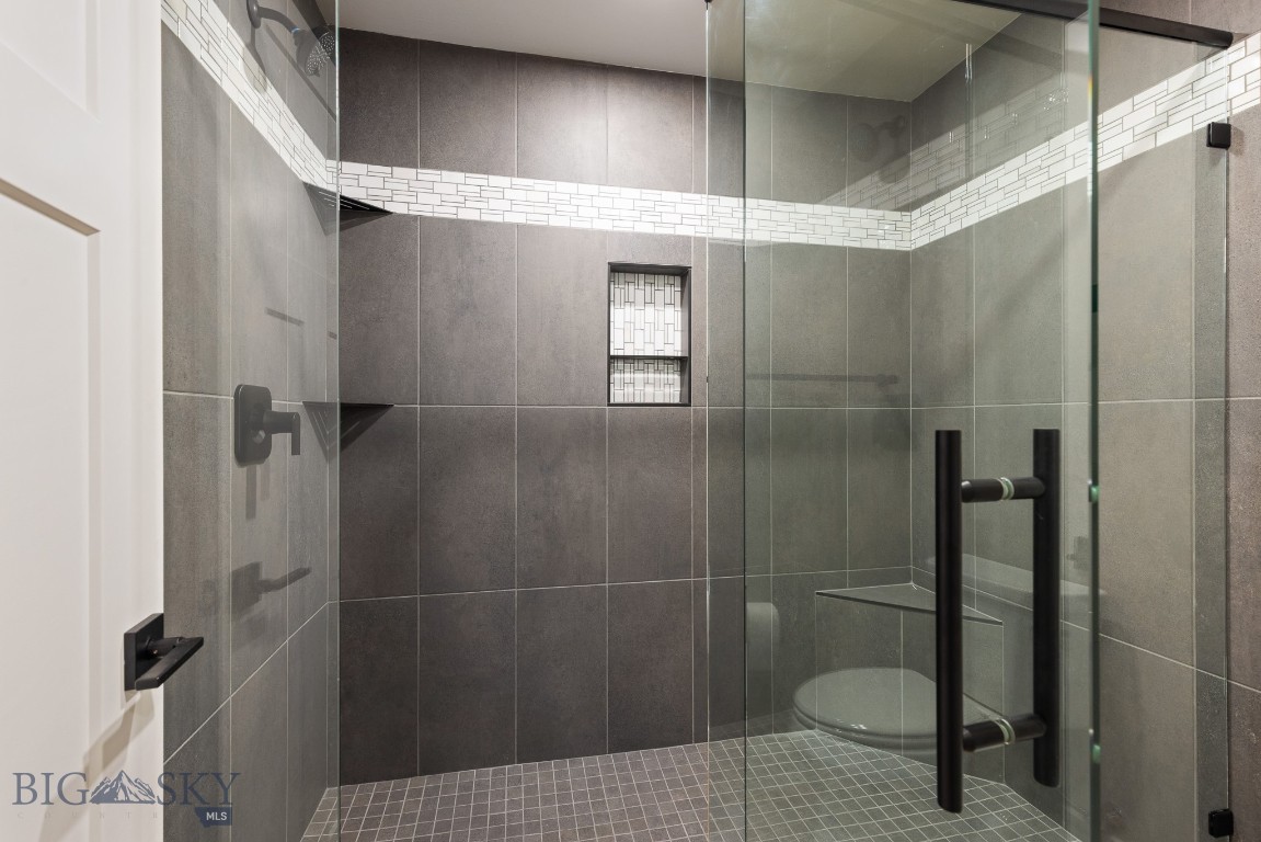 6111 Springhill Road Property Photo 51