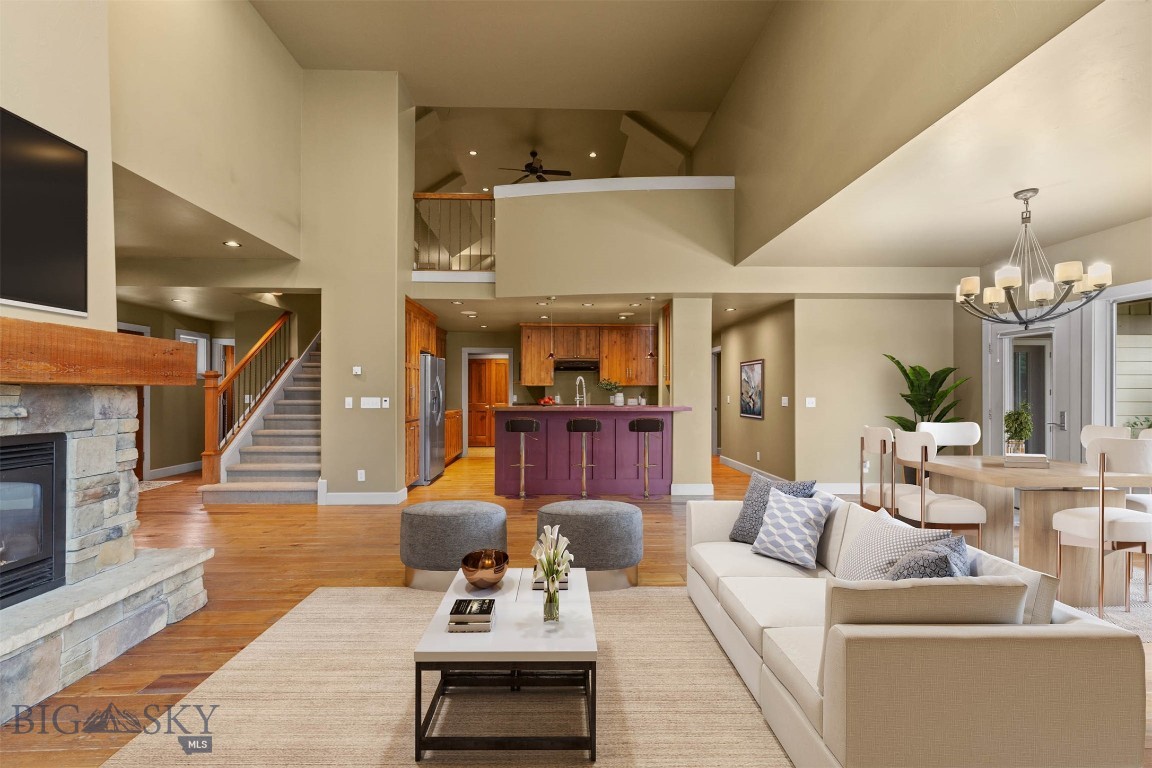 284 Annie Glade Property Photo 10