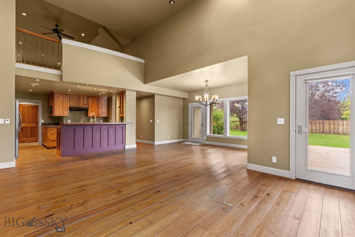 284 Annie Glade Property Photo 11