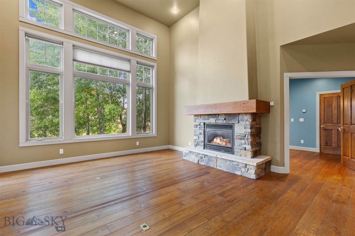 284 Annie Glade Property Photo 16