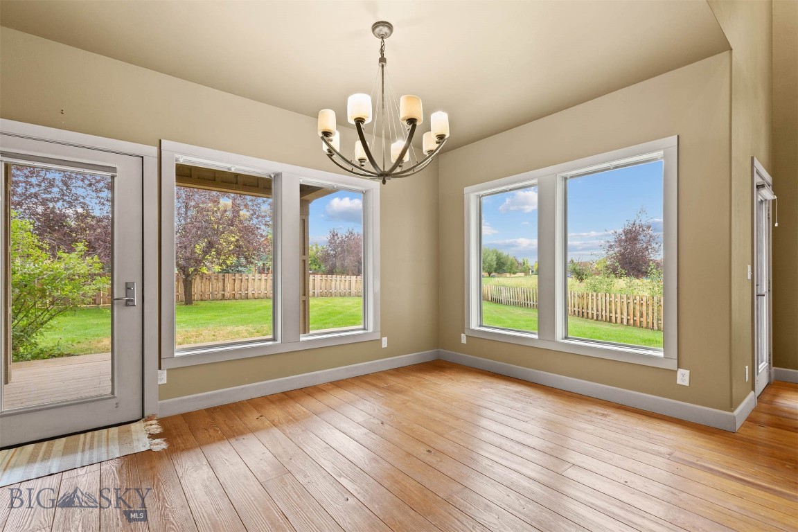 284 Annie Glade Property Photo 18