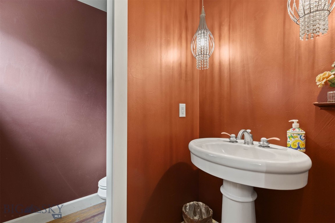 284 Annie Glade Property Photo 20