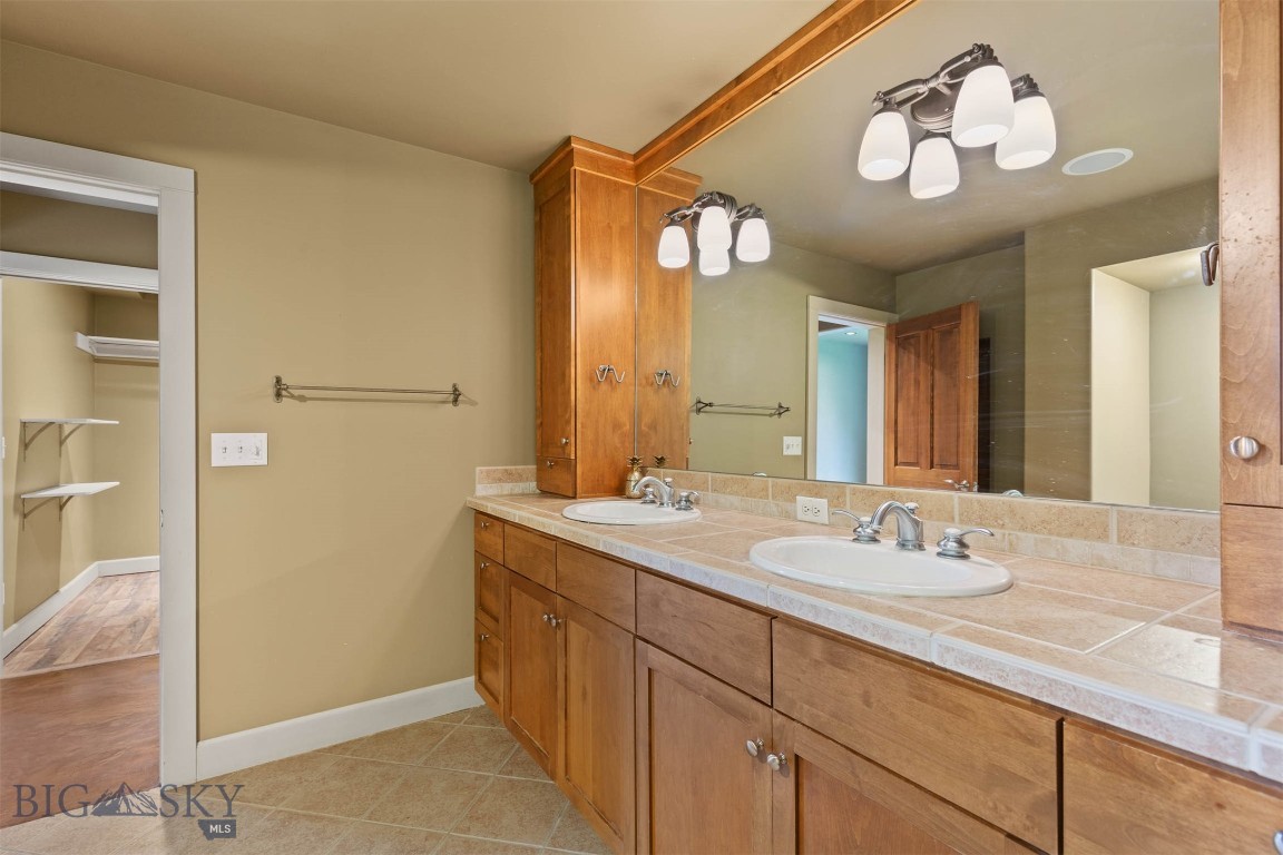 284 Annie Glade Property Photo 30