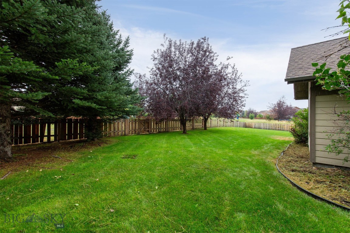 284 Annie Glade Property Photo 46