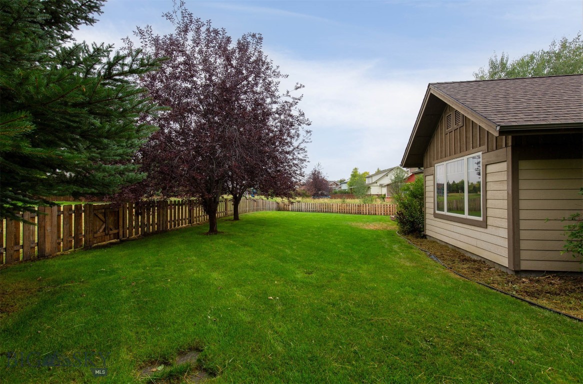 284 Annie Glade Property Photo 53