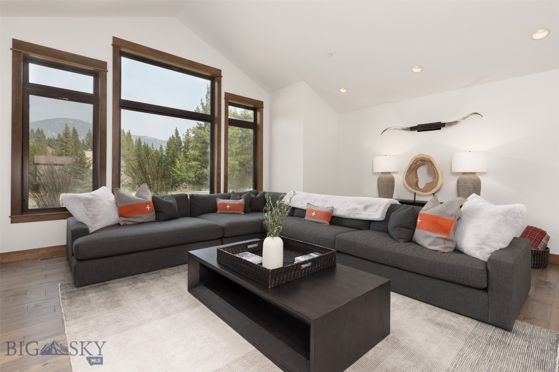 17 Nordic Lane Property Photo 3