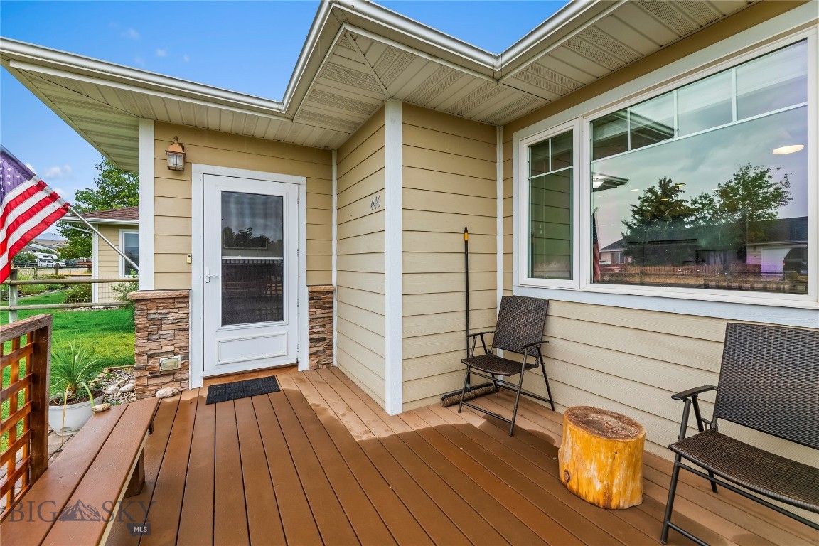 440 Beaverhead St Property Photo 2