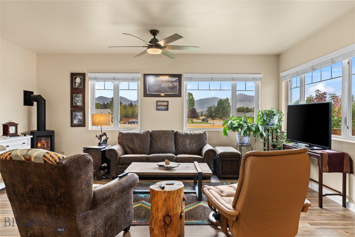 440 Beaverhead St Property Photo 7