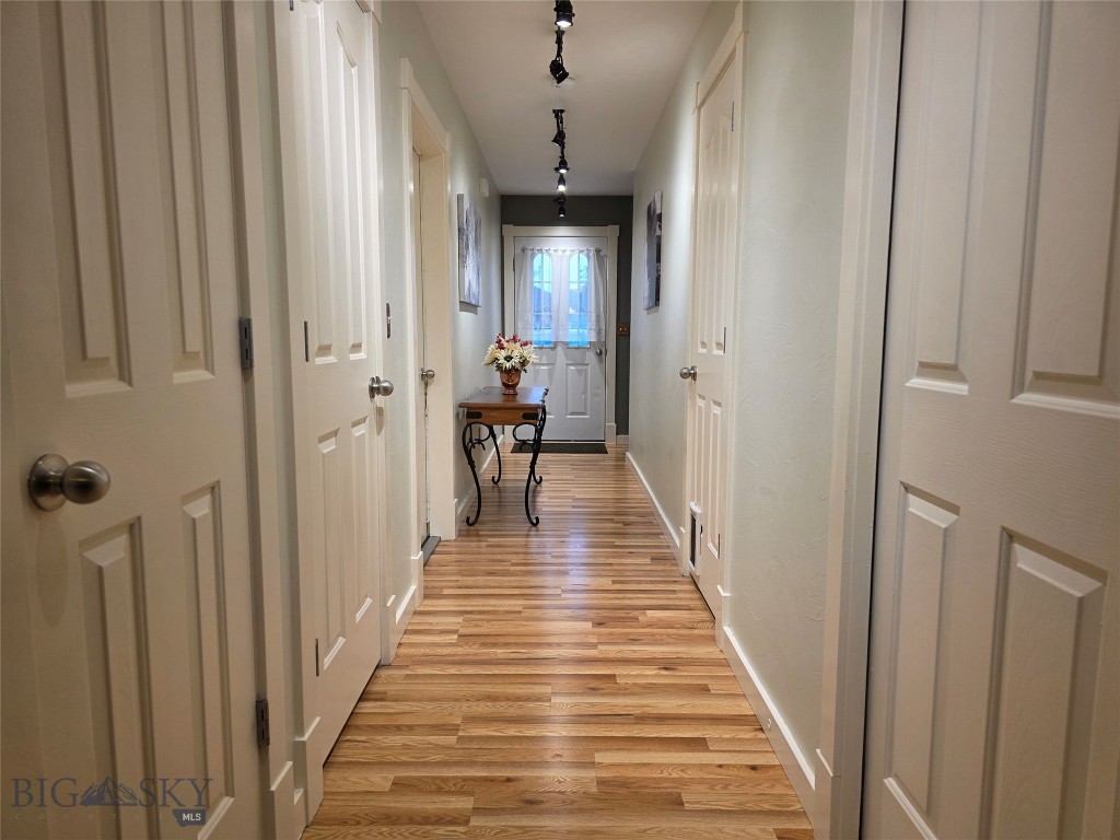 1124 Cruiser Lane J Property Photo 13