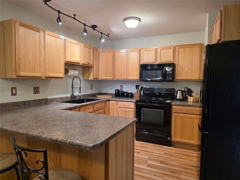 1124 Cruiser Lane J Property Photo 21