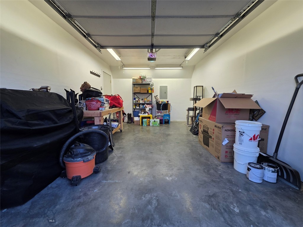 1124 Cruiser Lane J Property Photo 32