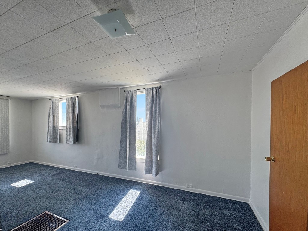 623 S Jackson Property Photo 9