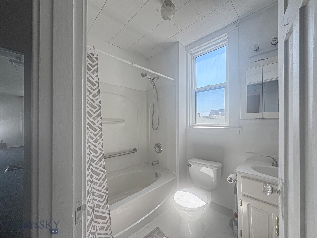 623 S Jackson Property Photo 13