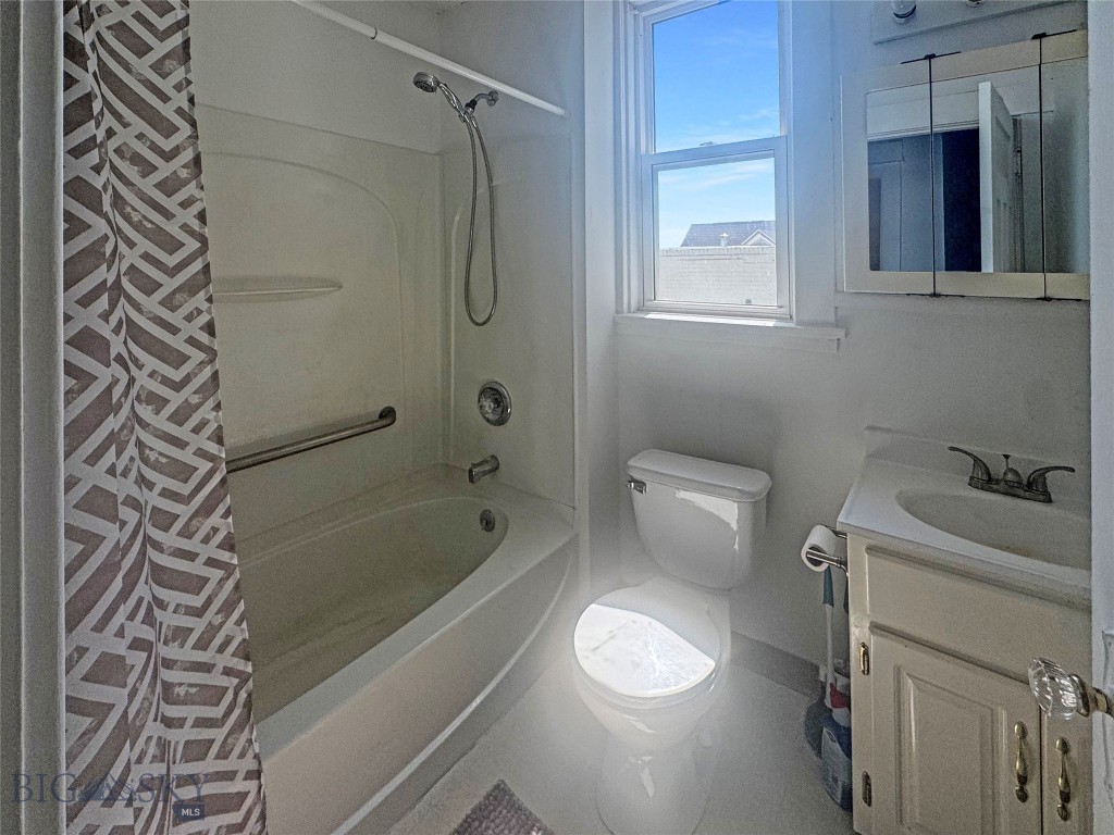 623 S Jackson Property Photo 14