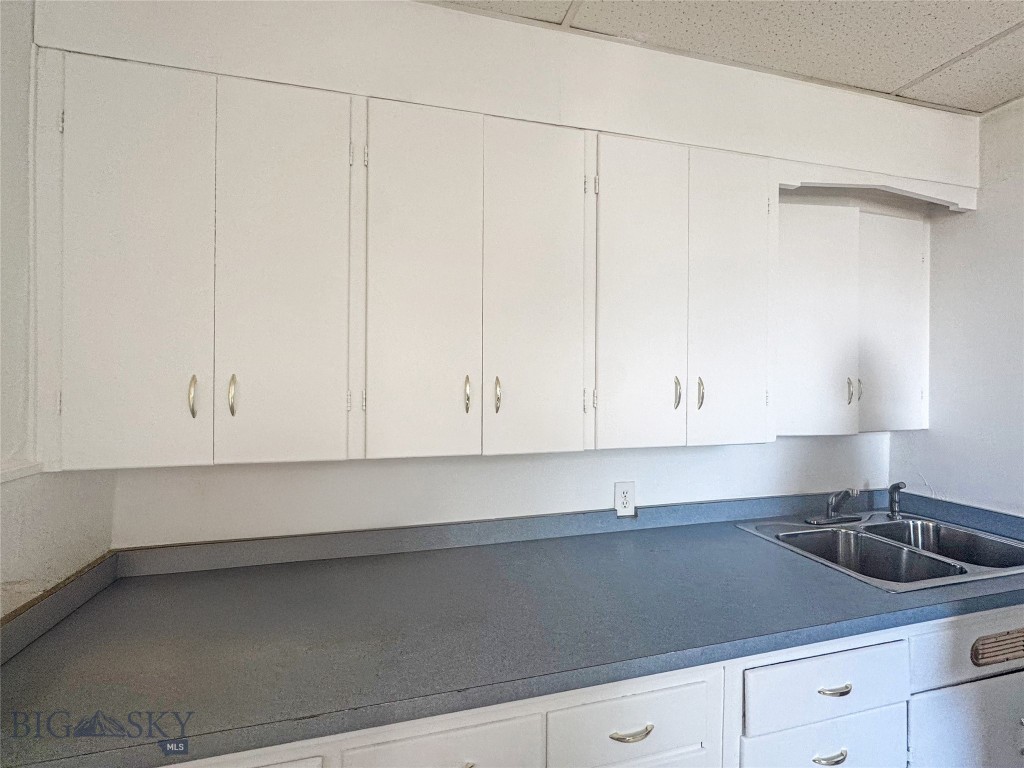 623 S Jackson Property Photo 20