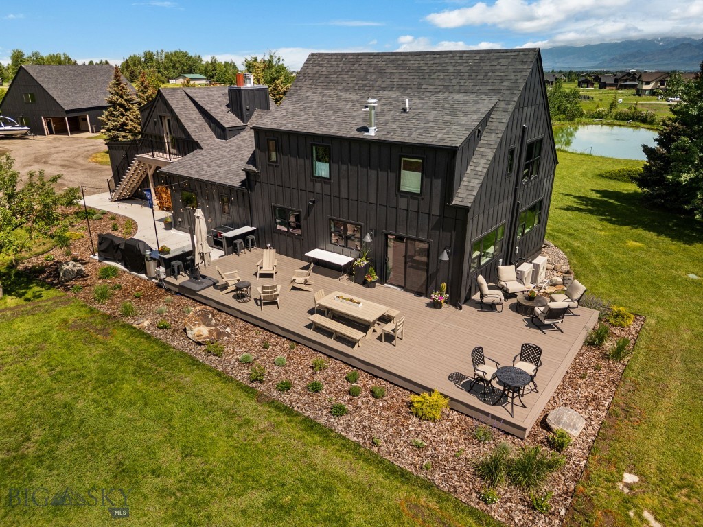 7980 Balsam Property Photo 3