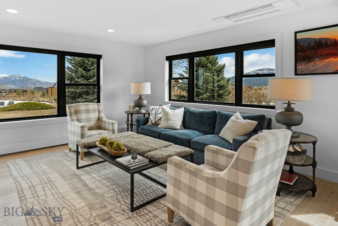 7980 Balsam Property Photo 10