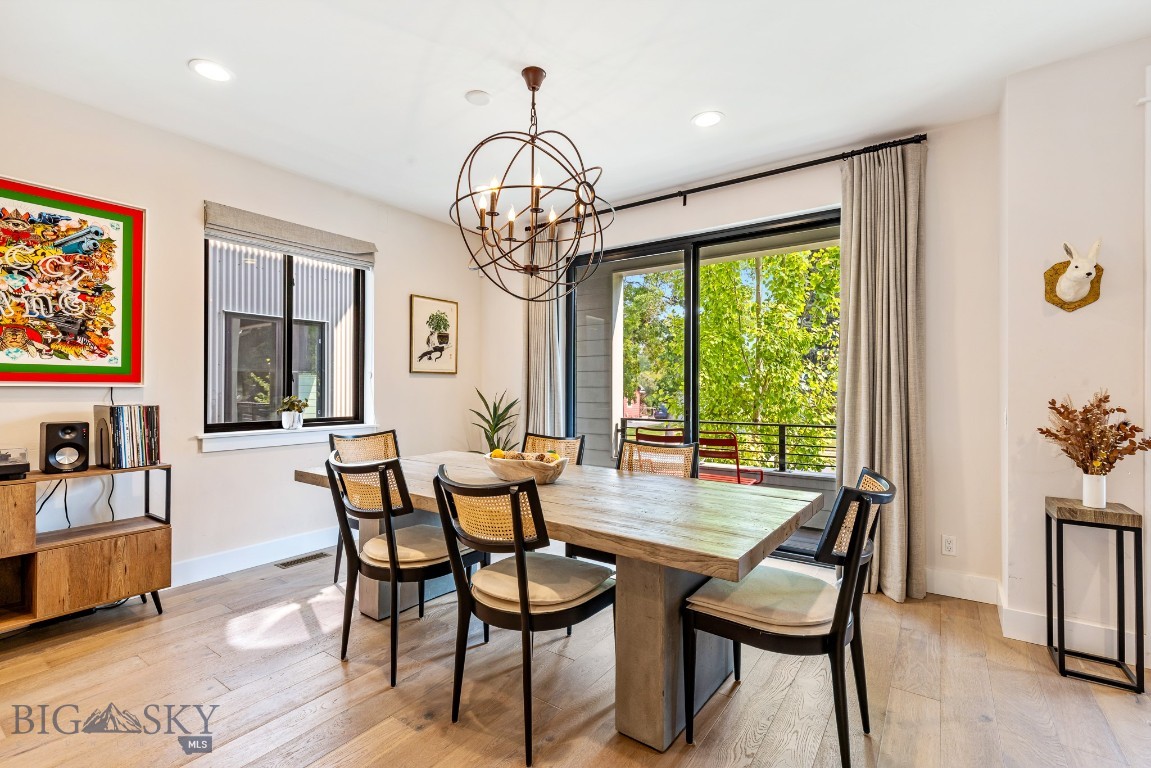 429 N Willson Avenue Property Photo 4