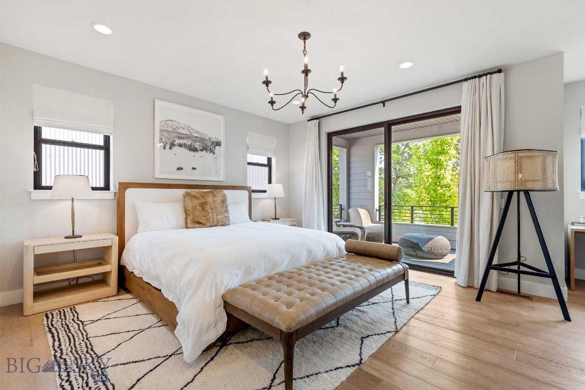 429 N Willson Avenue Property Photo 6