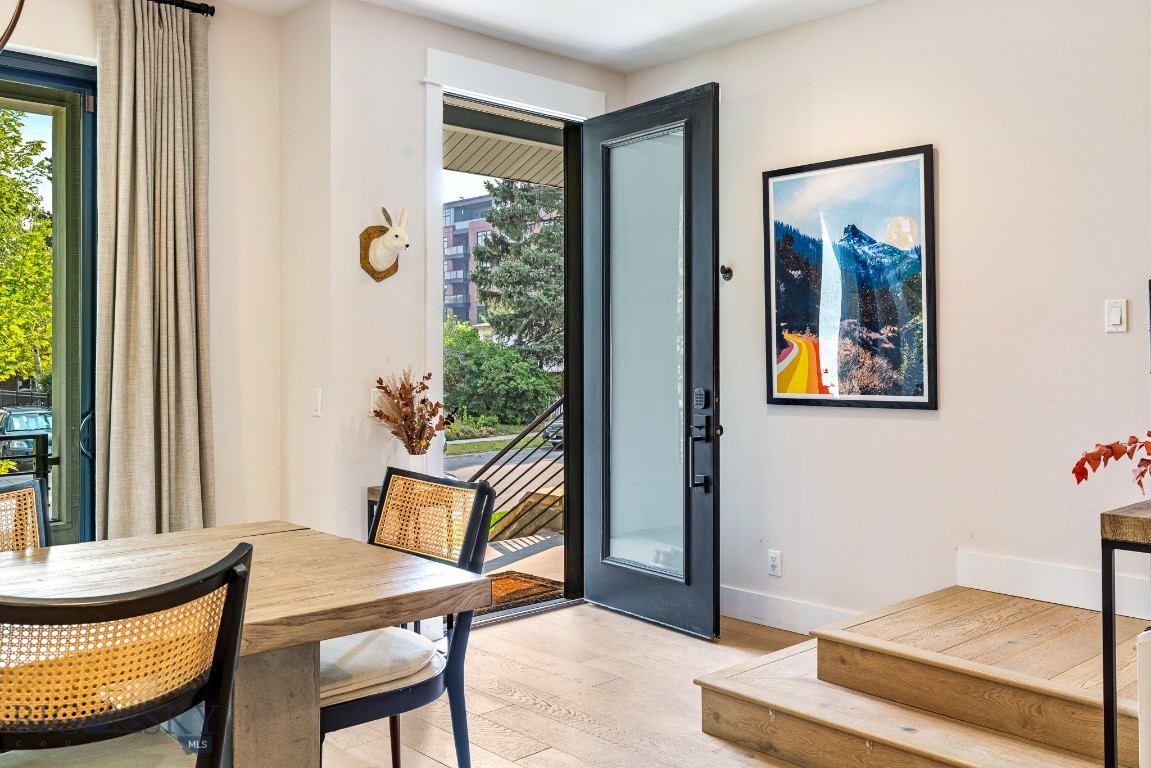 429 N Willson Avenue Property Photo 17