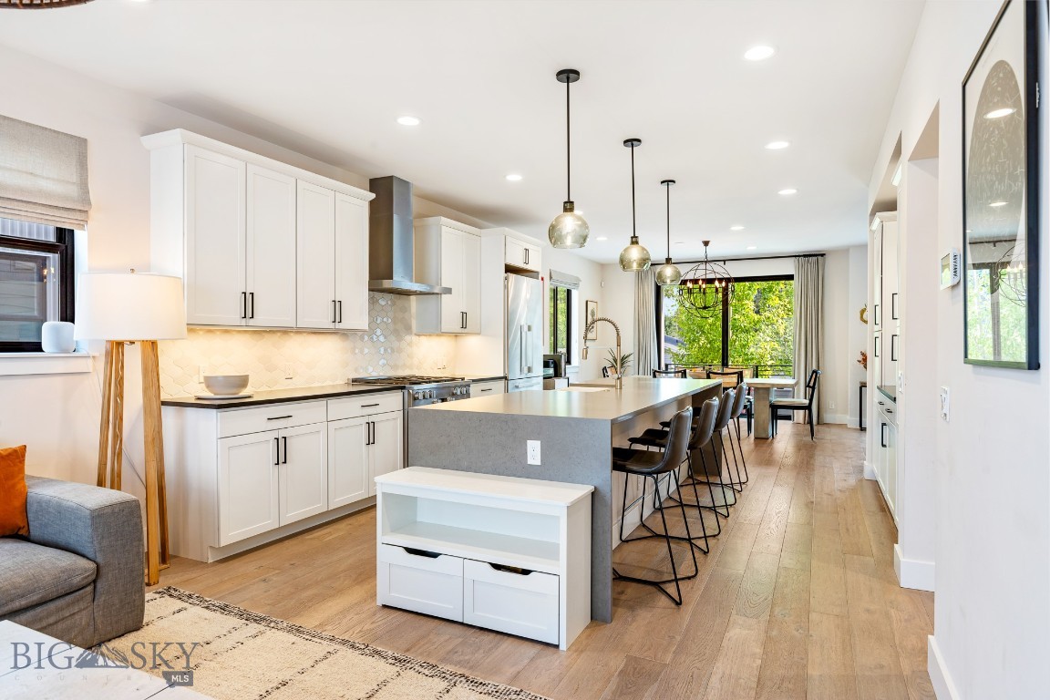 429 N Willson Avenue Property Photo 24