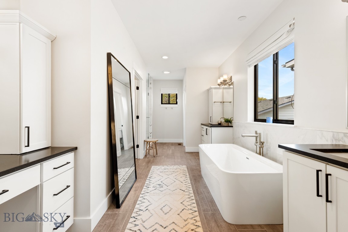 429 N Willson Avenue Property Photo 34