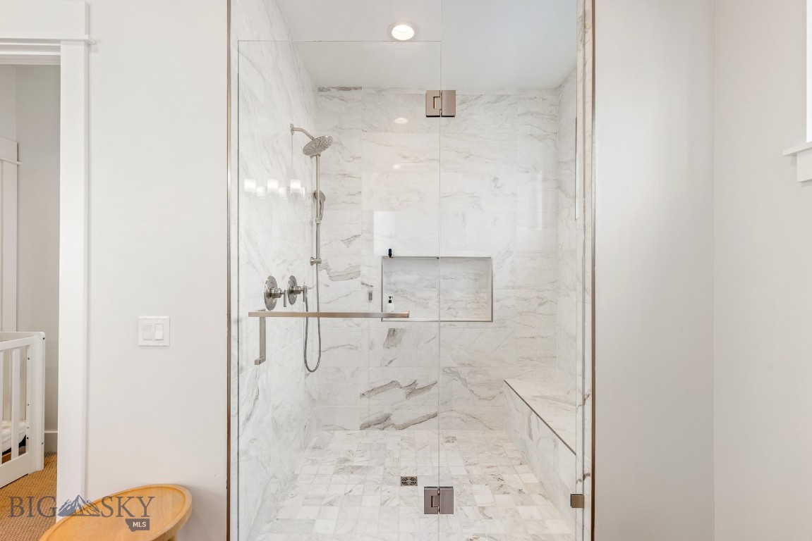 429 N Willson Avenue Property Photo 36