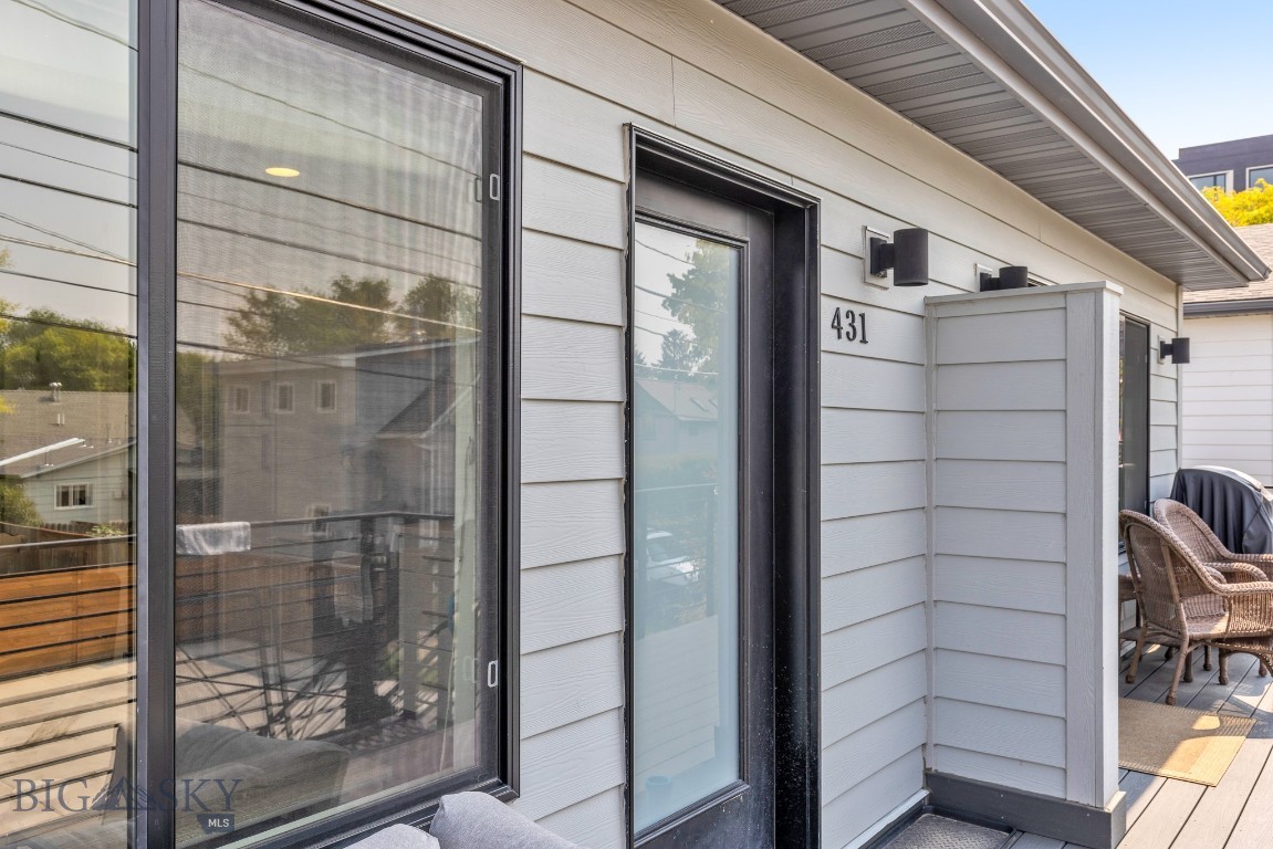 429 N Willson Avenue Property Photo 51