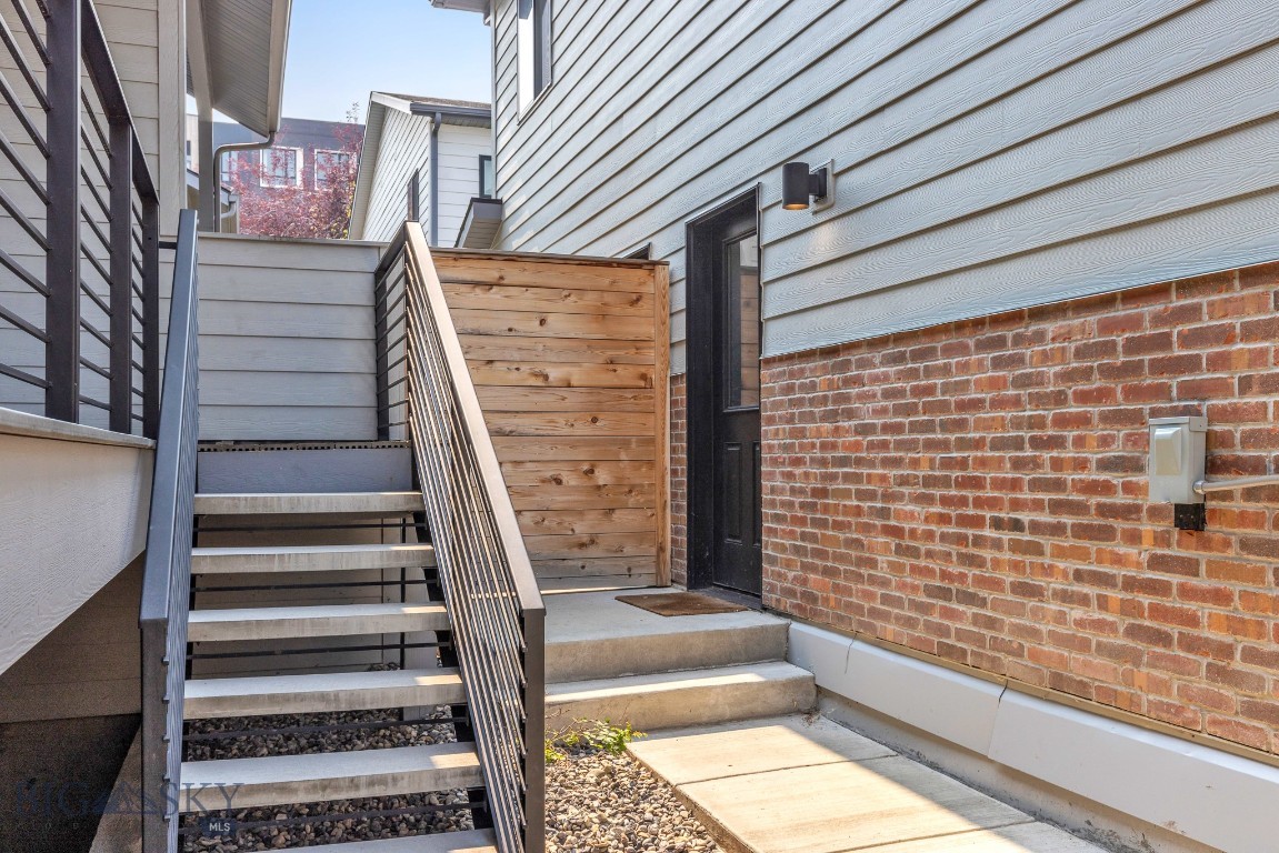 429 N Willson Avenue Property Photo 60