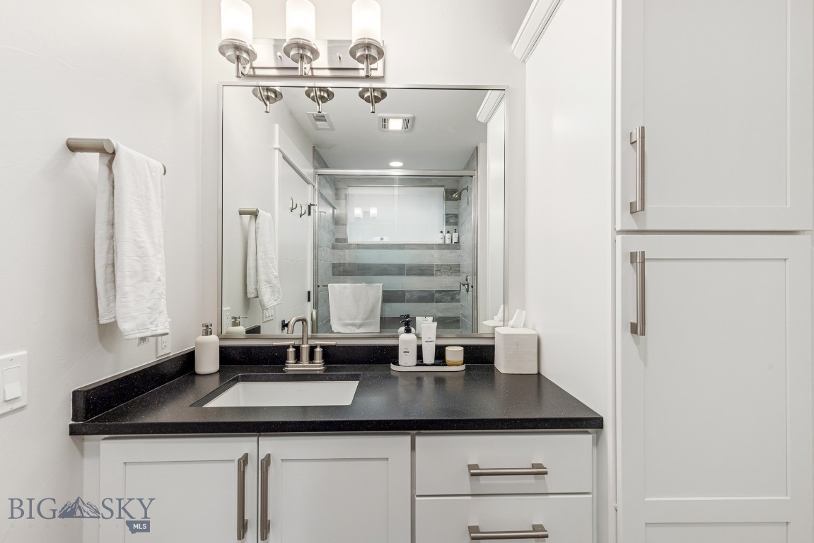 429 N Willson Avenue Property Photo 64