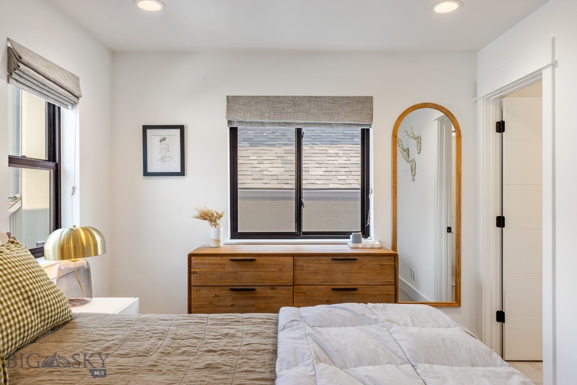 429 N Willson Avenue Property Photo 69