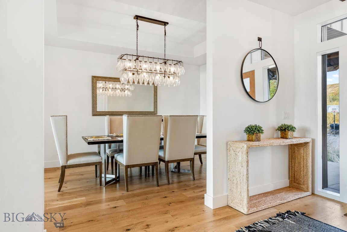 557 St Andrews Property Photo 4