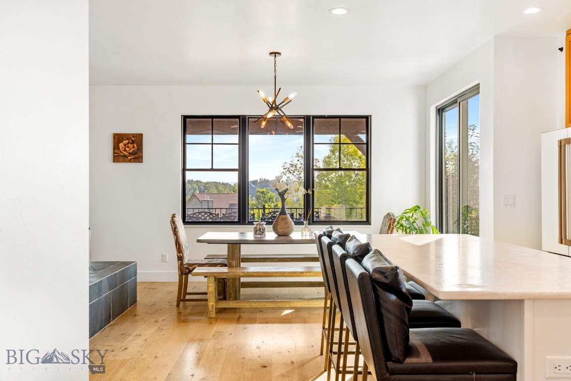 557 St Andrews Property Photo 12