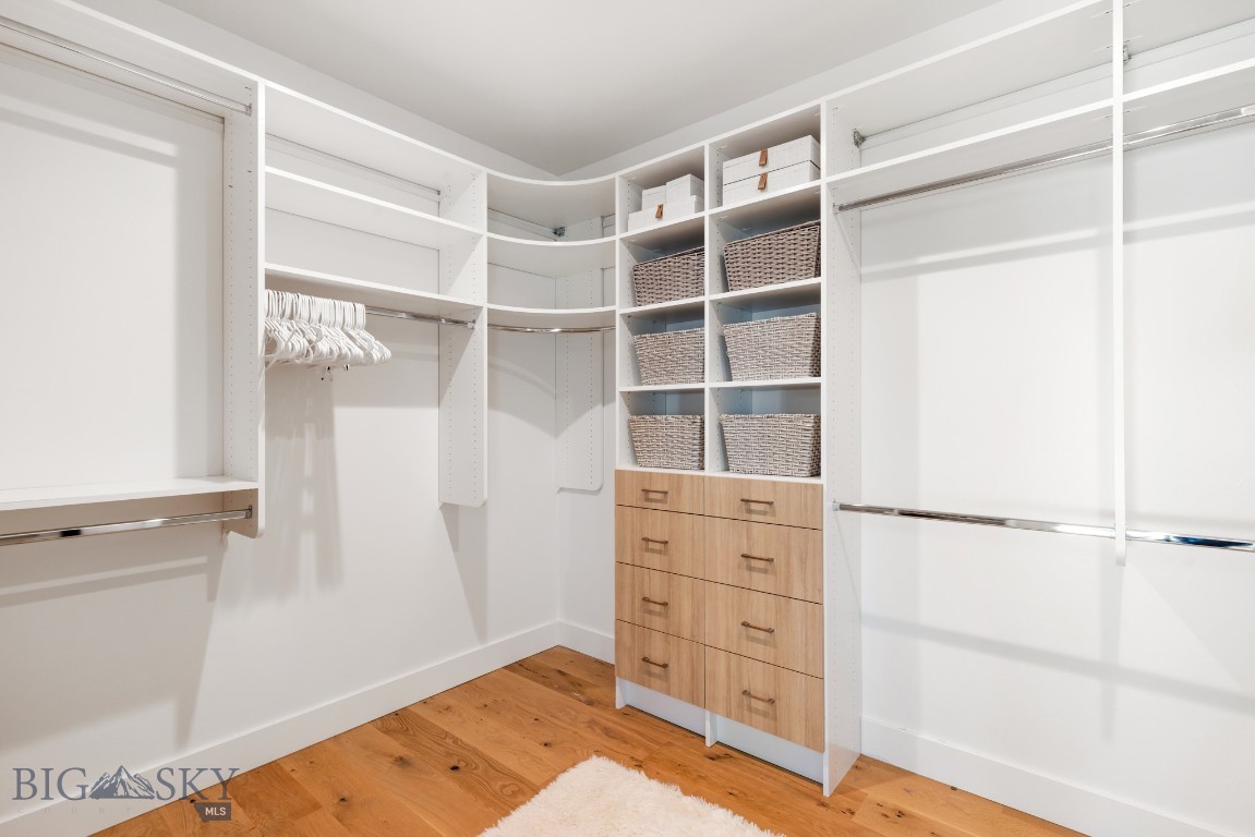 557 St Andrews Property Photo 25