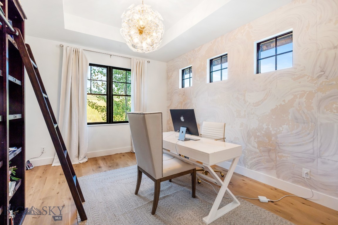 557 St Andrews Property Photo 29