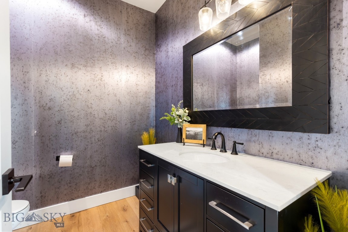 557 St Andrews Property Photo 31