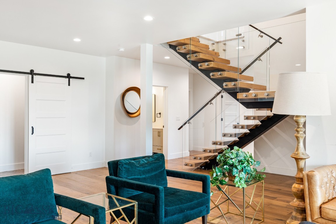 557 St Andrews Property Photo 37