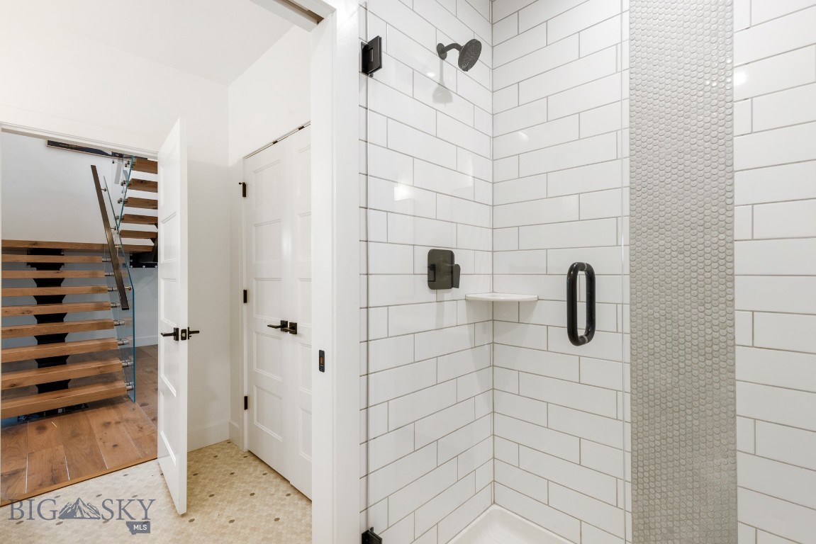 557 St Andrews Property Photo 49