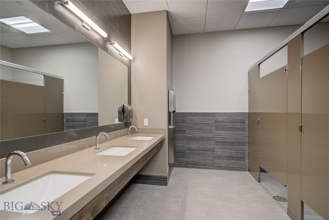 161 Enterprise Boulevard 101 Property Photo 40