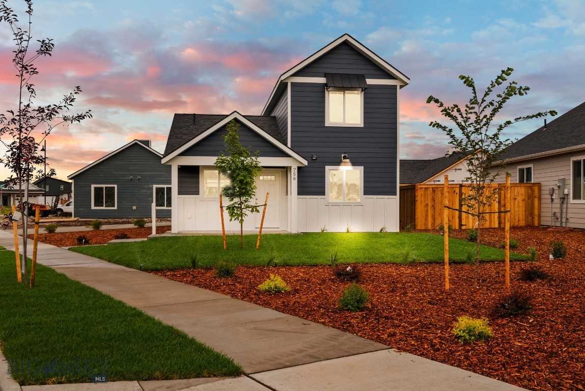 758 Thrice Loop Property Photo 1